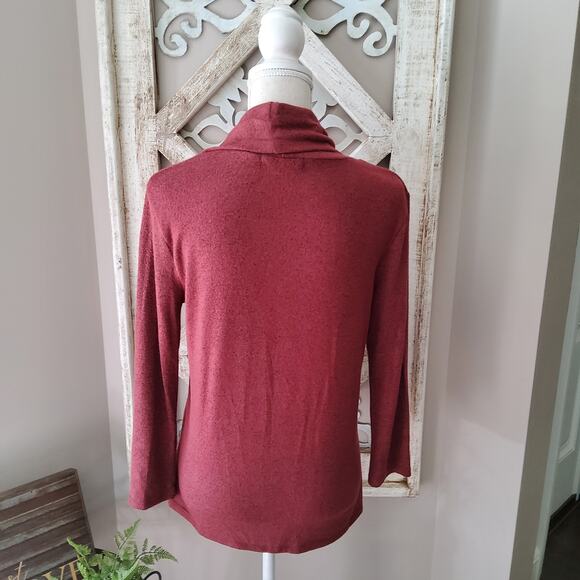 Notations Women's Petite Small 3/4 Sleeve Asymmetric Grommet Cowl Neck Top - Picture 3 of 5